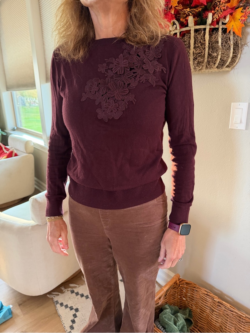 Ann Taylor Burgundy Floral Appliqué Sweater Women’s Medium